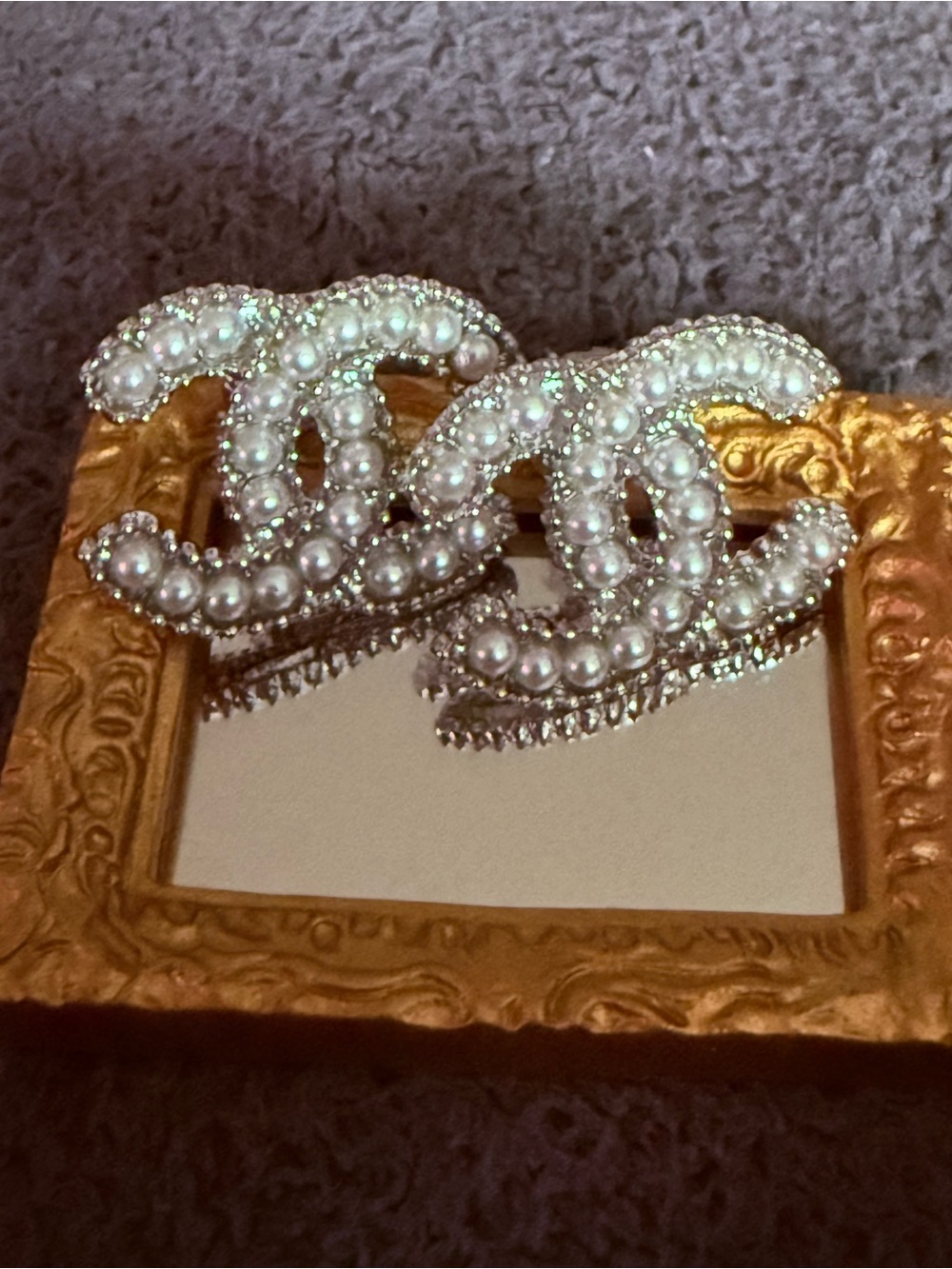 Fashion Jewelry Pearl & Rhinestone CC-Inspired Earrings in White and Gold